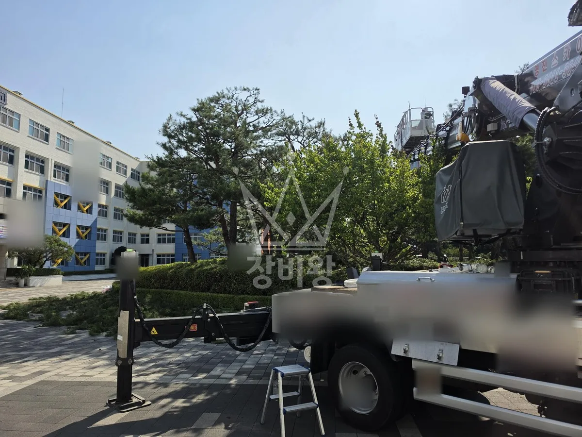 제주 제주시 삼도이동 스카이차 철골 작업 현장