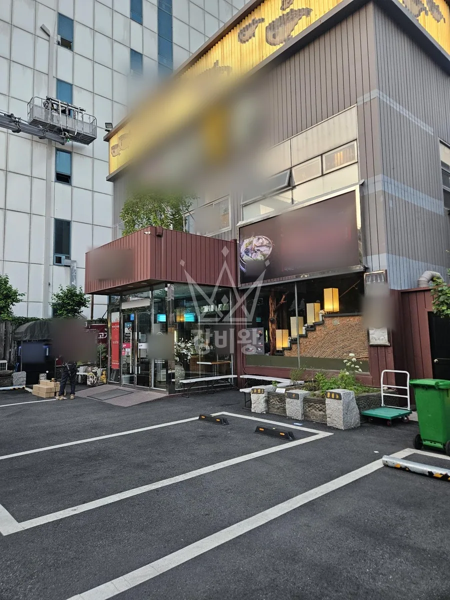 부산 동래구 스카이차 간판 작업 현장