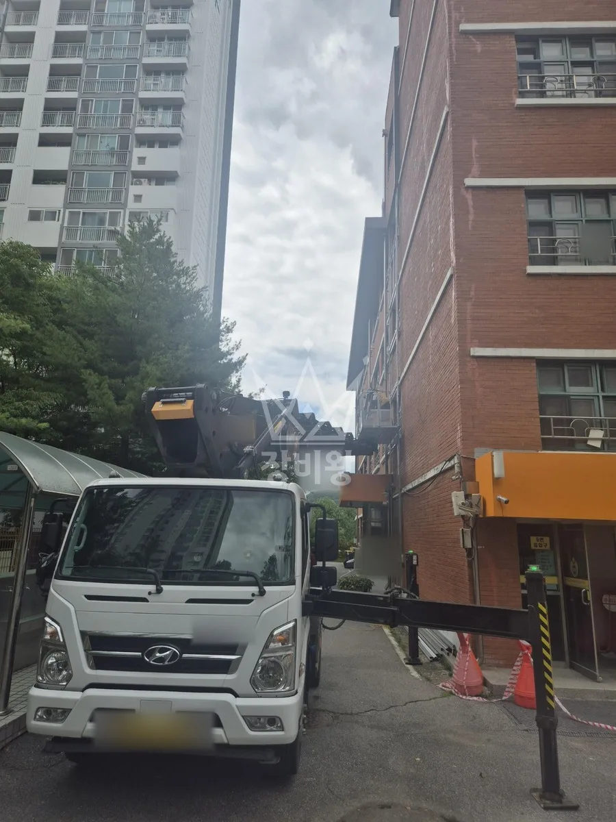 경기 남양주시 스카이차 외벽 작업 작업 현장