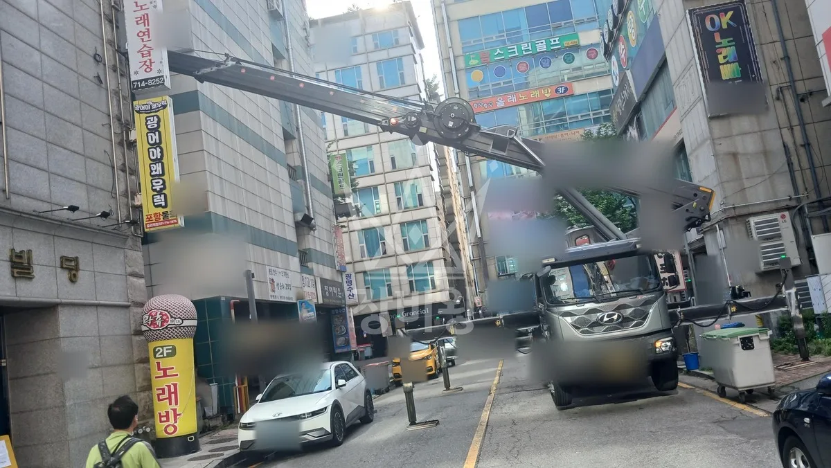 경기 안산시상록구 이동 스카이차 철골 작업 현장