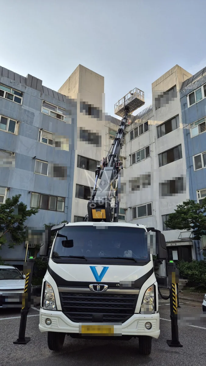 경기 화성시만세구 양감면 스카이차 간판 작업 현장