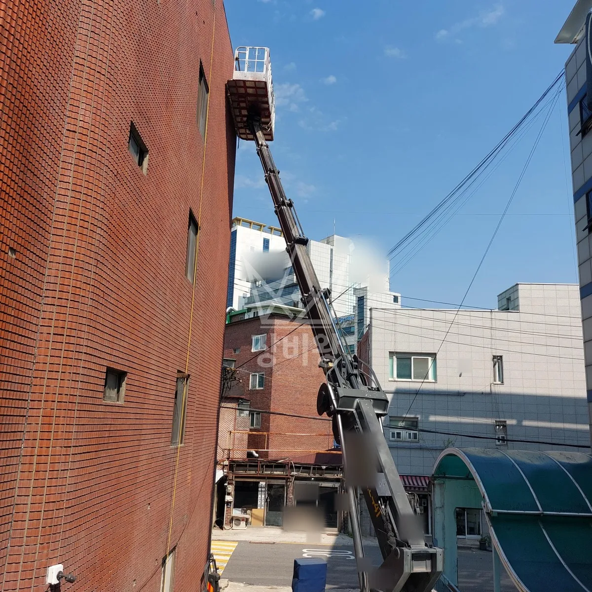 서울 강북구 우이동 스카이차 수목 관리 작업 현장