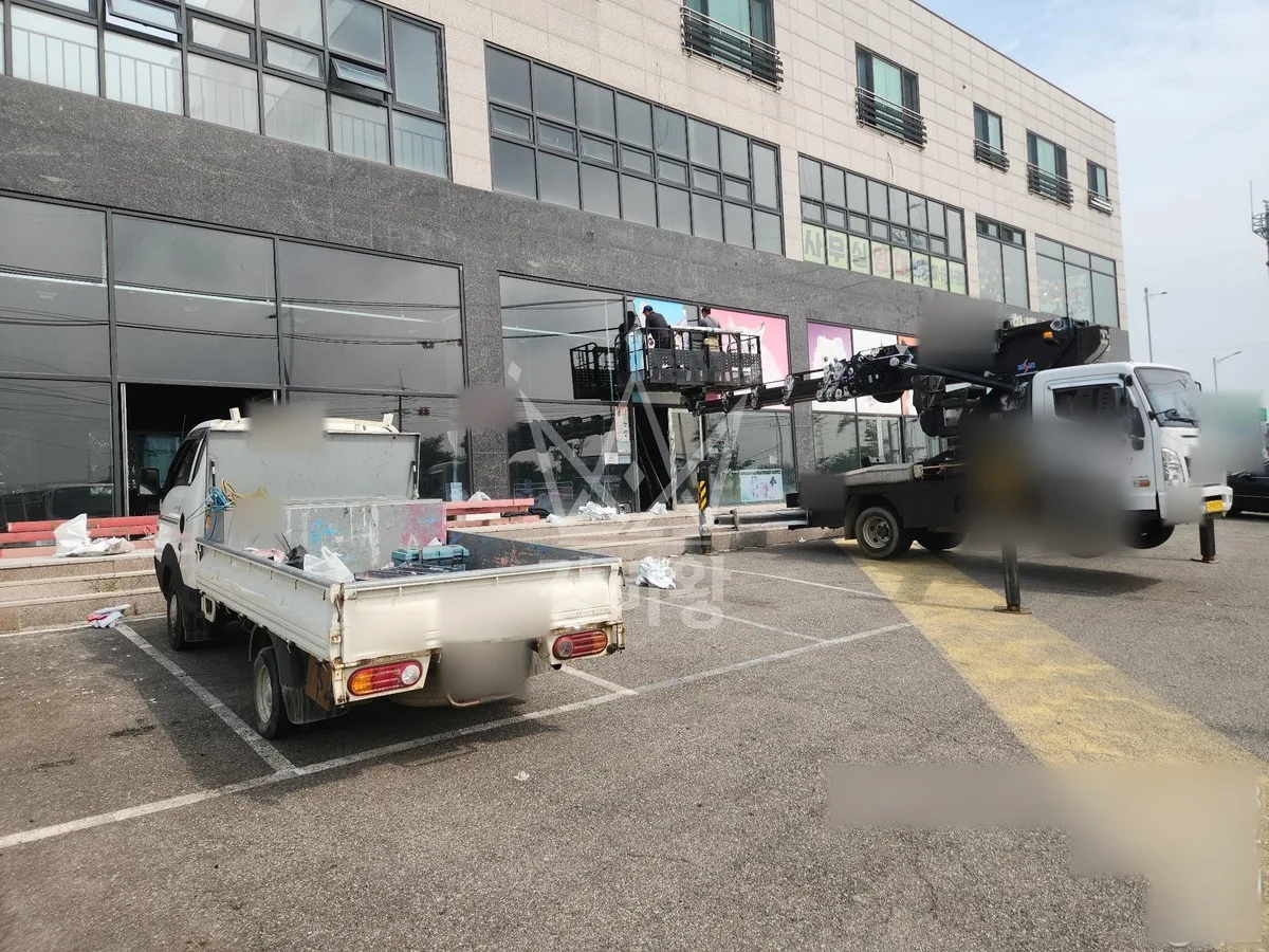 경기 동두천시 스카이차 철골 작업 현장