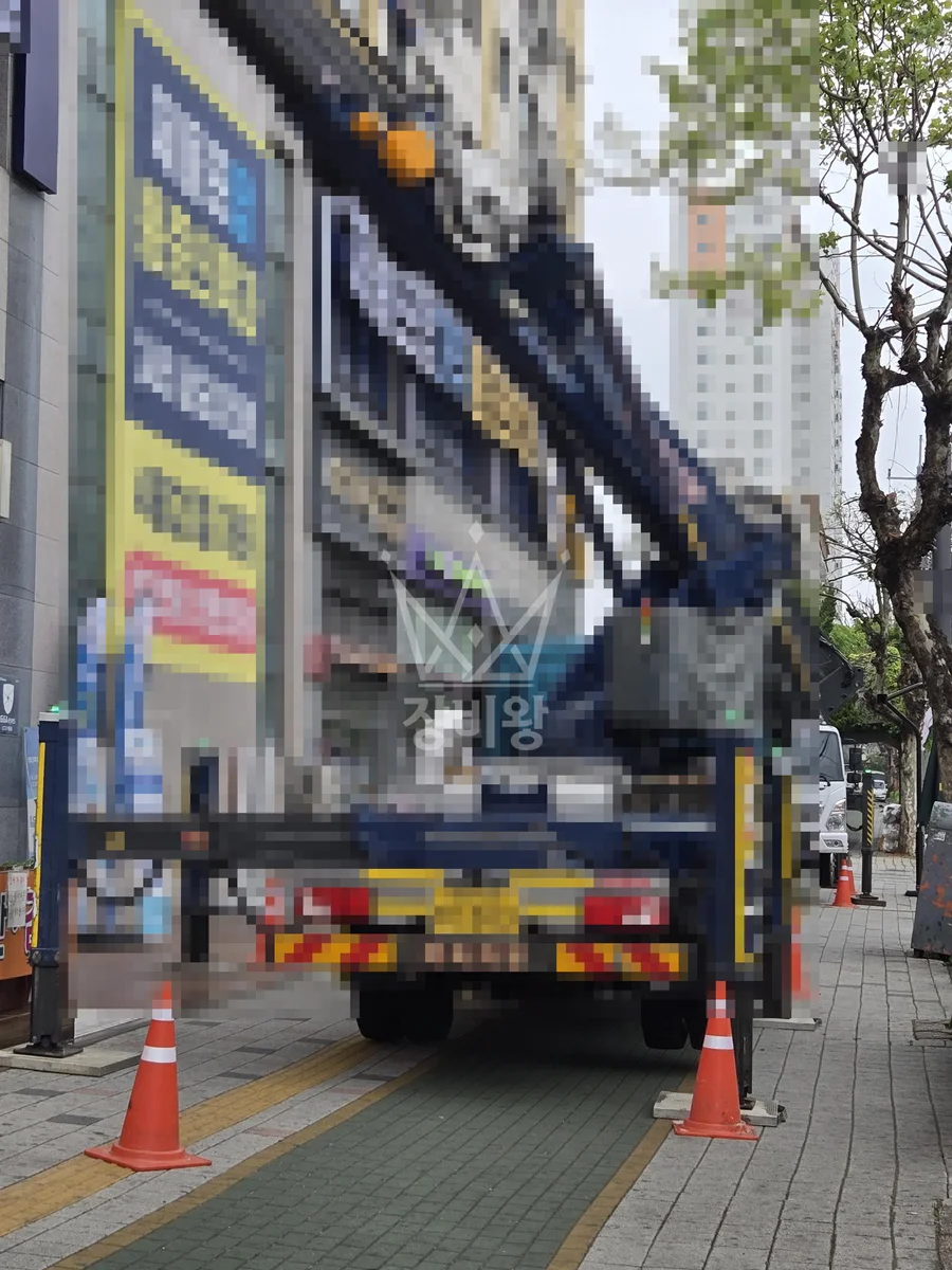 인천 옹진군 백령면 스카이차 지붕 공사 작업 현장