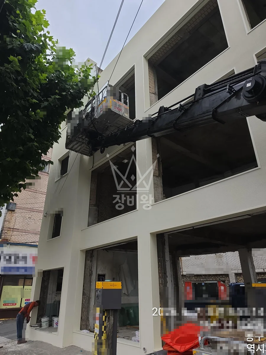 대구 서구 스카이차 철골 작업 현장