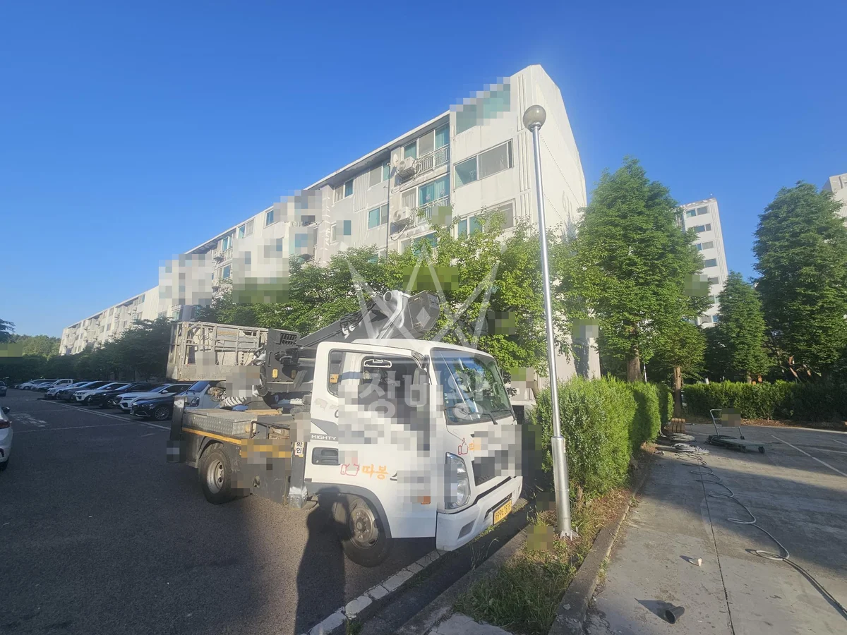 경기 시흥시 미산동 스카이차 간판 작업 현장