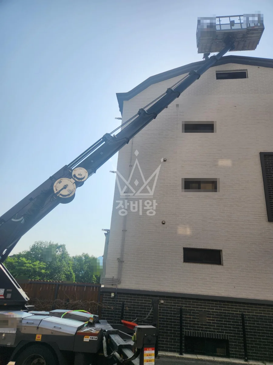 경기 광주시 직동 스카이차 철골 작업 현장