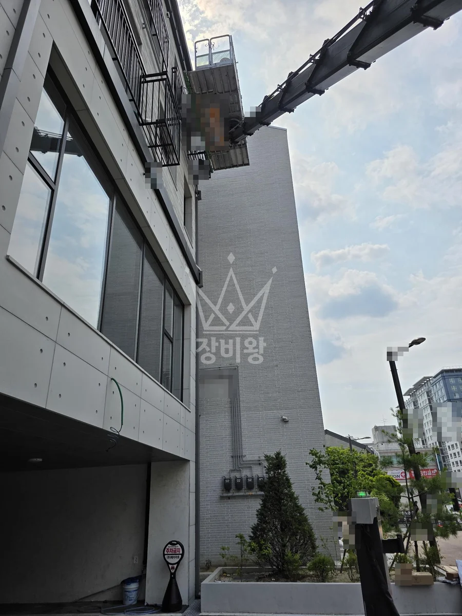 경기 안산시상록구 부곡동 스카이차 철골 작업 현장