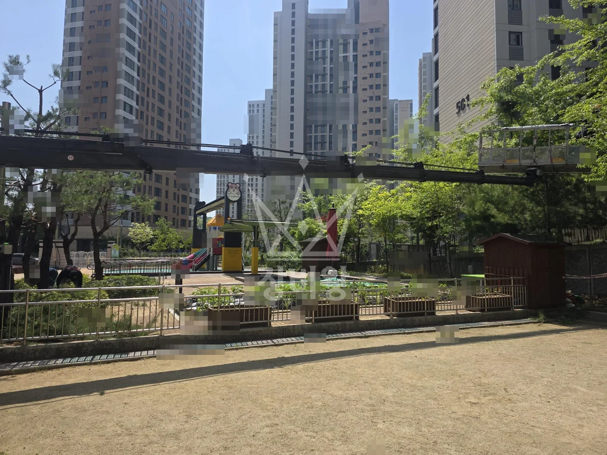 경기 수원시팔달구 스카이차 에어컨 작업 현장