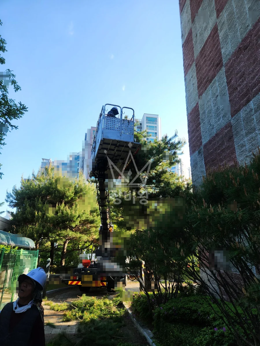 대전 유성구 하기동 스카이차 철골 작업 현장