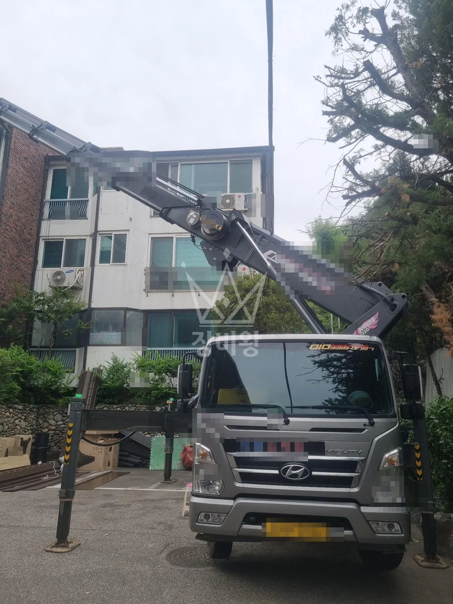 서울 광진구 스카이차 수목 관리 작업 현장
