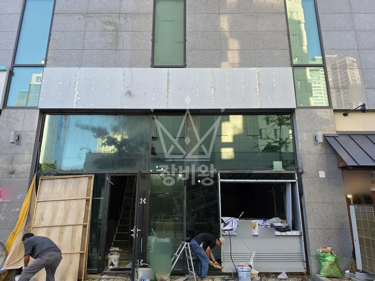 대전 유성구 상대동 스카이차 간판 작업 현장