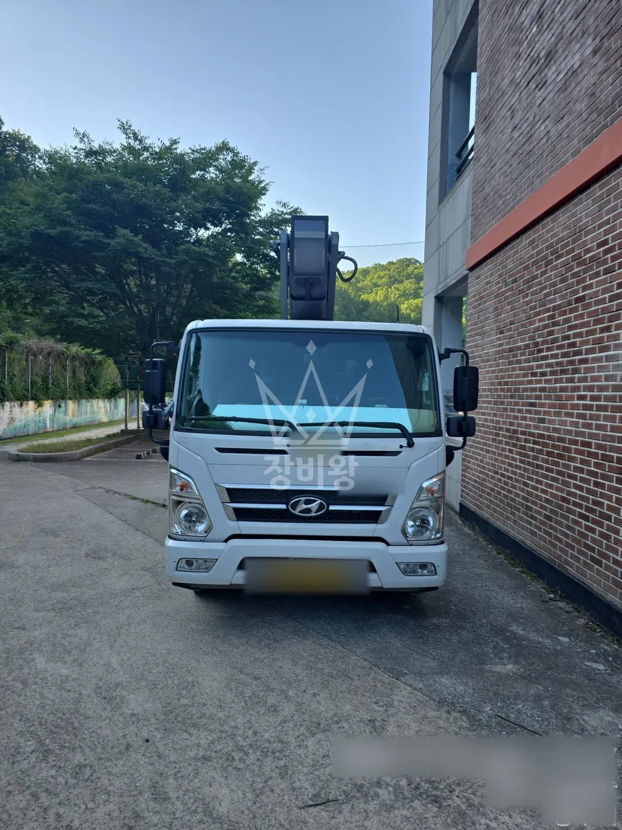 경기 광주시 송정동 스카이차 철골 작업 현장