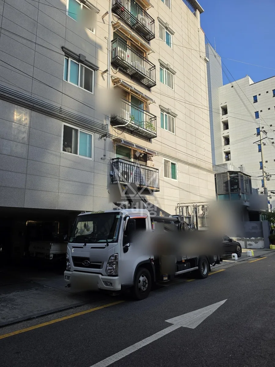 서울 구로구 스카이차 지붕 공사 작업 현장