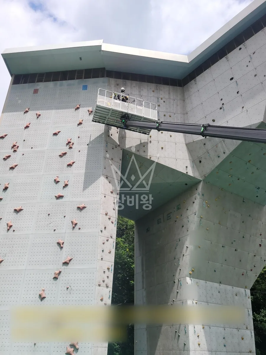 제주 제주시 도남동 스카이차 간판 작업 현장