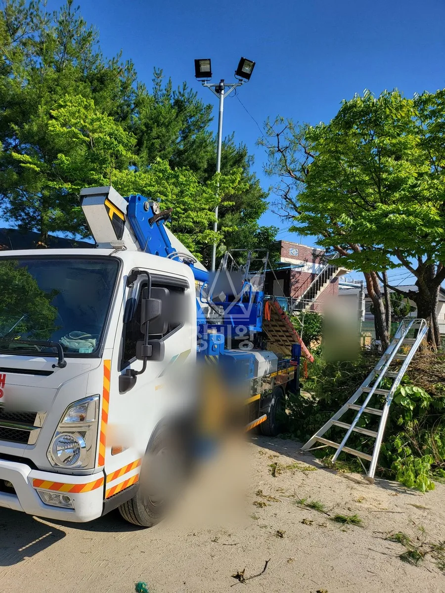 대전 대덕구 오정동 스카이차 철골 작업 현장