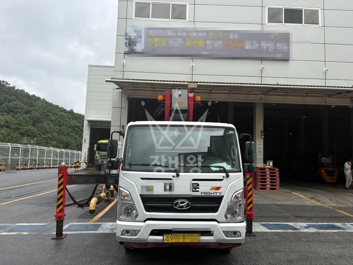 제주 제주시 도남동 스카이차 철골 작업 현장
