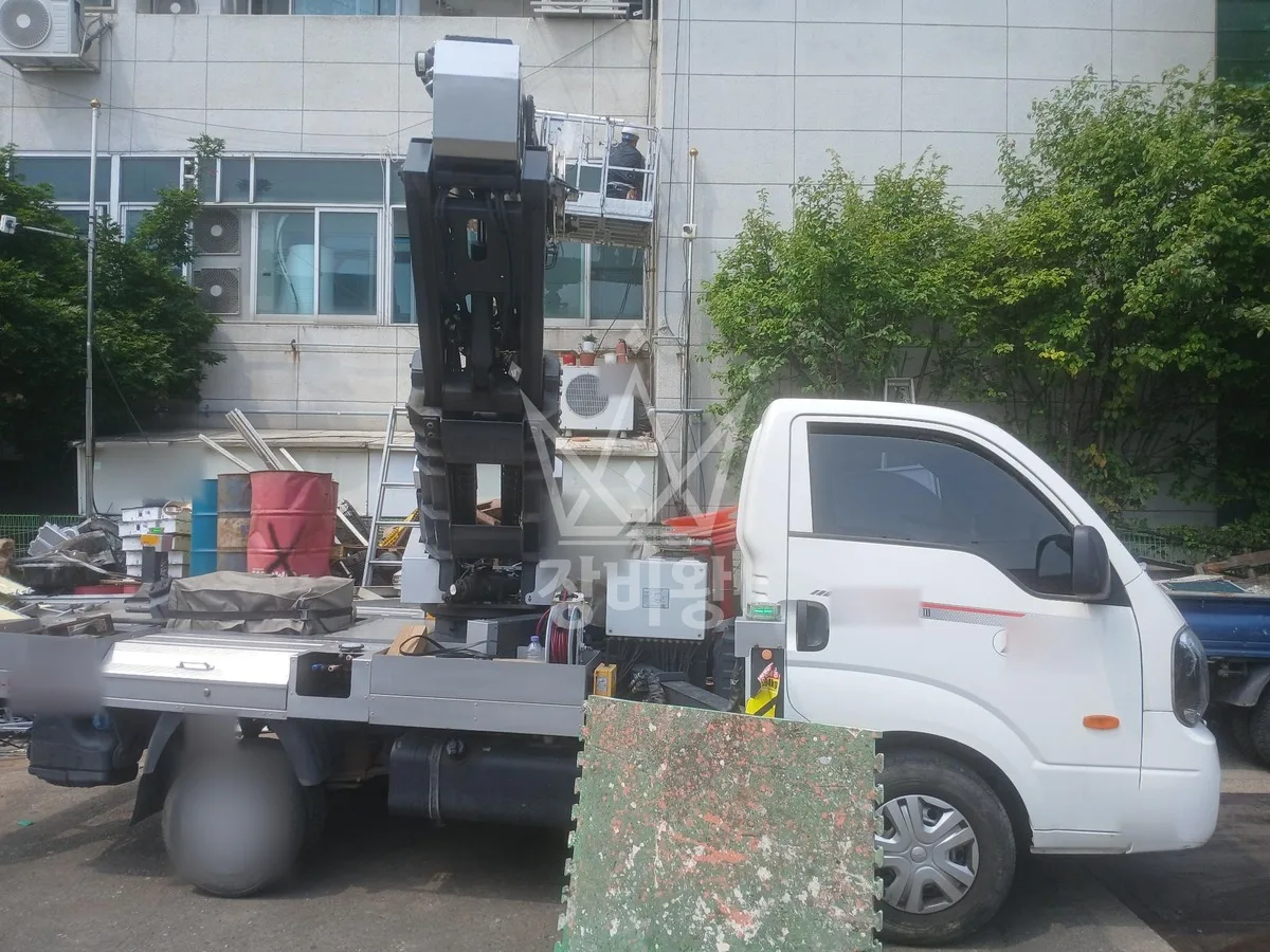 인천 제물포구 신포동 스카이차 철골 작업 현장