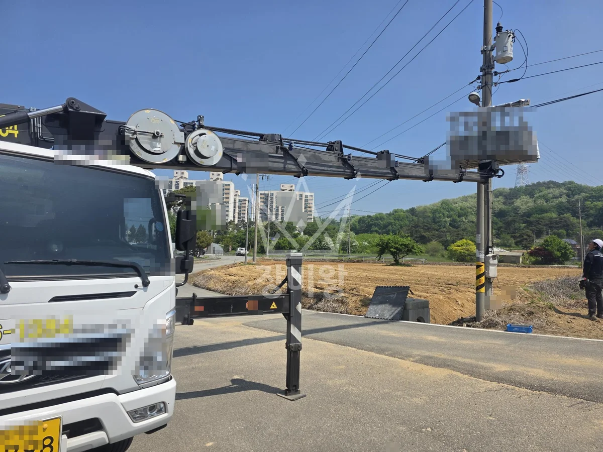 충남 부여군 임천면 스카이차 조경 작업 현장