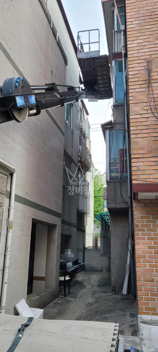 서울 성북구 삼선동5가 스카이차 수목 관리 작업 현장