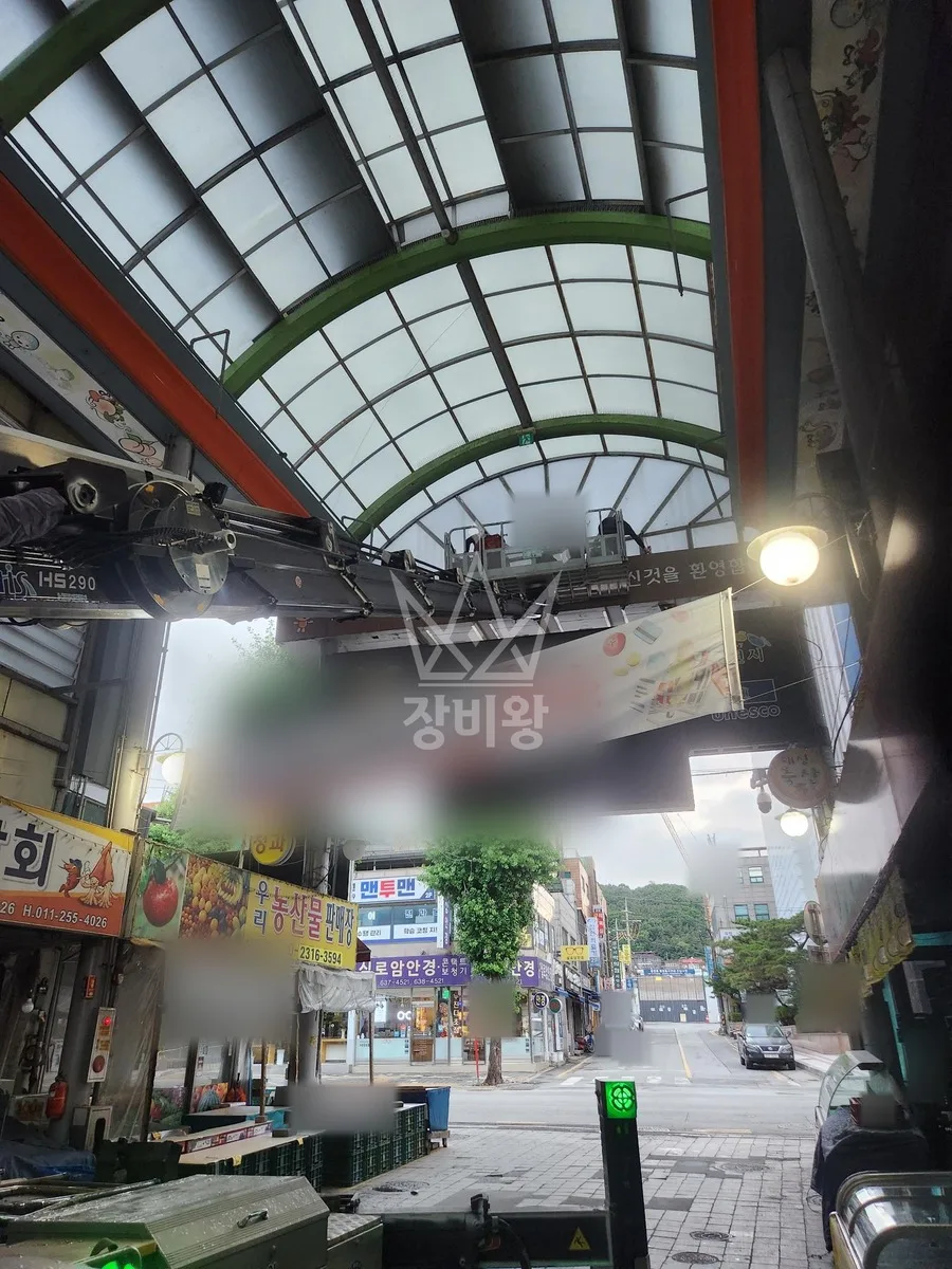 경기 이천시 증일동 스카이차 철골 작업 현장