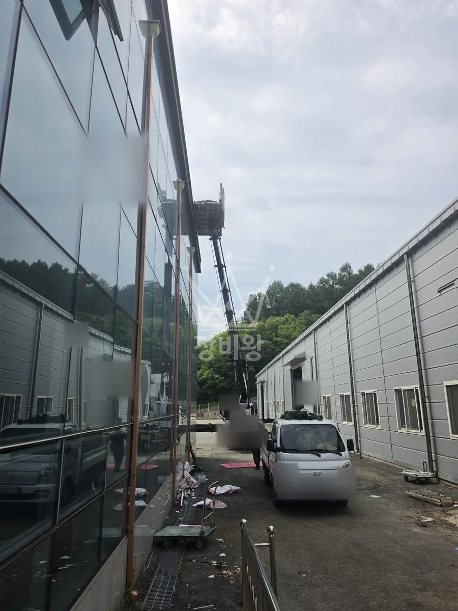 충북 옥천군 스카이차 외벽 작업 작업 현장