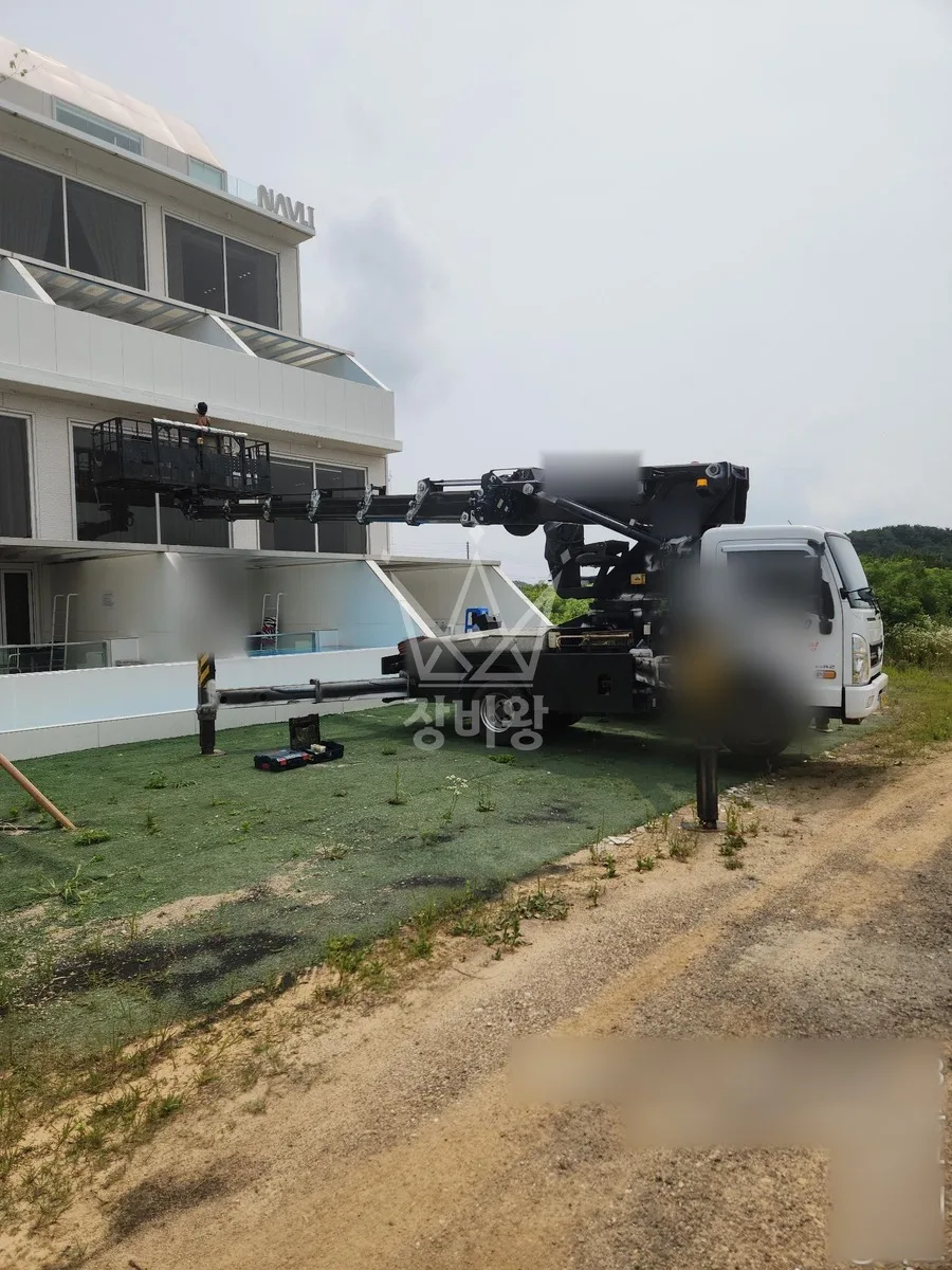 경기 부천시원미구 스카이차 철골 작업 현장