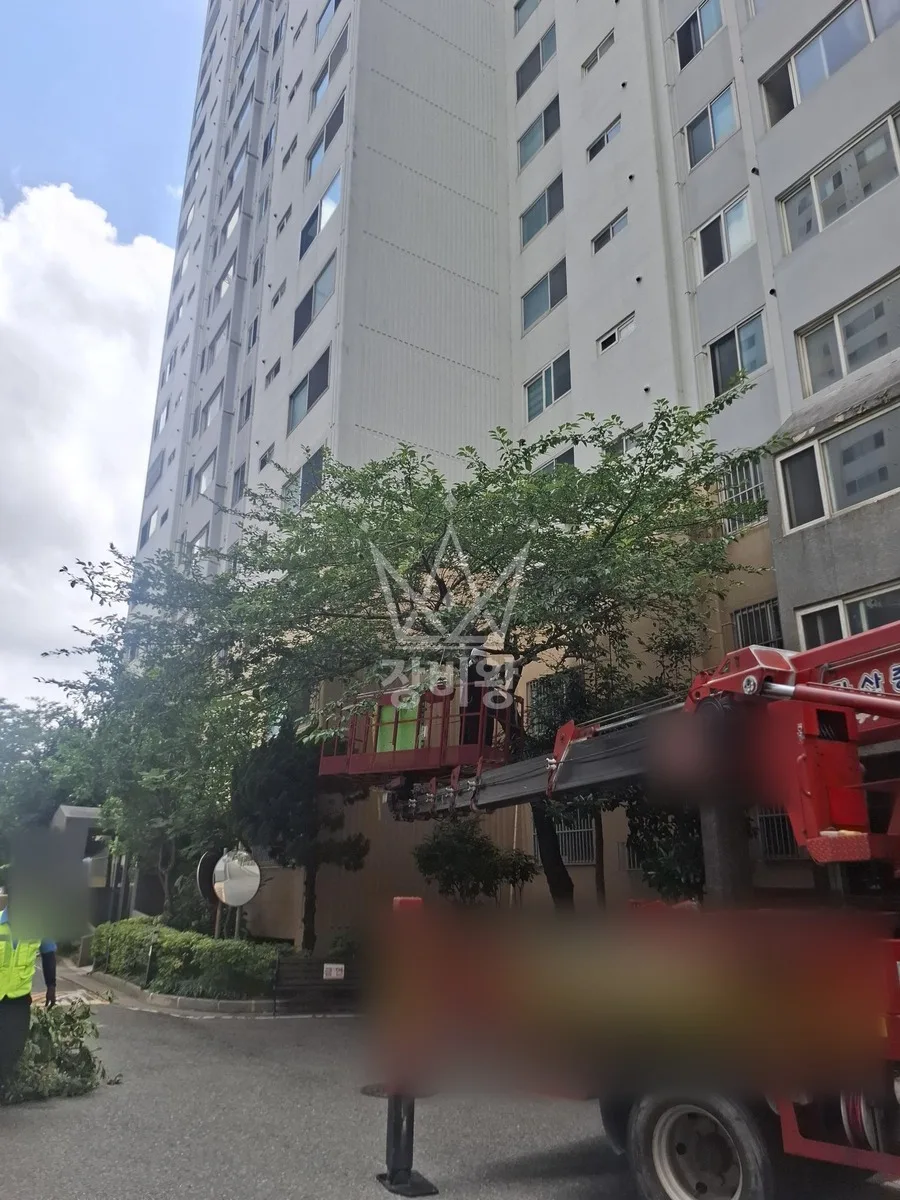 부산 사상구 삼락동 스카이차 간판 작업 현장