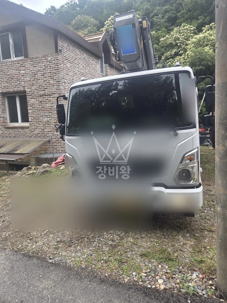 경기 용인시기흥구 스카이차 유리 작업 현장
