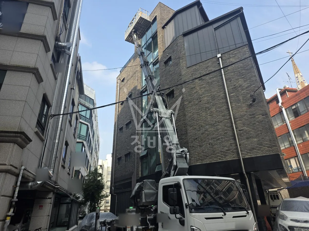 서울 송파구 삼전동 스카이차 유리 작업 현장