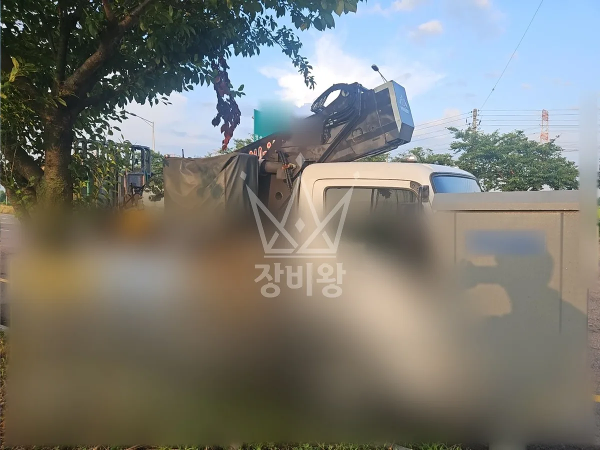 경기 평택시 지산동 스카이차 철골 작업 현장