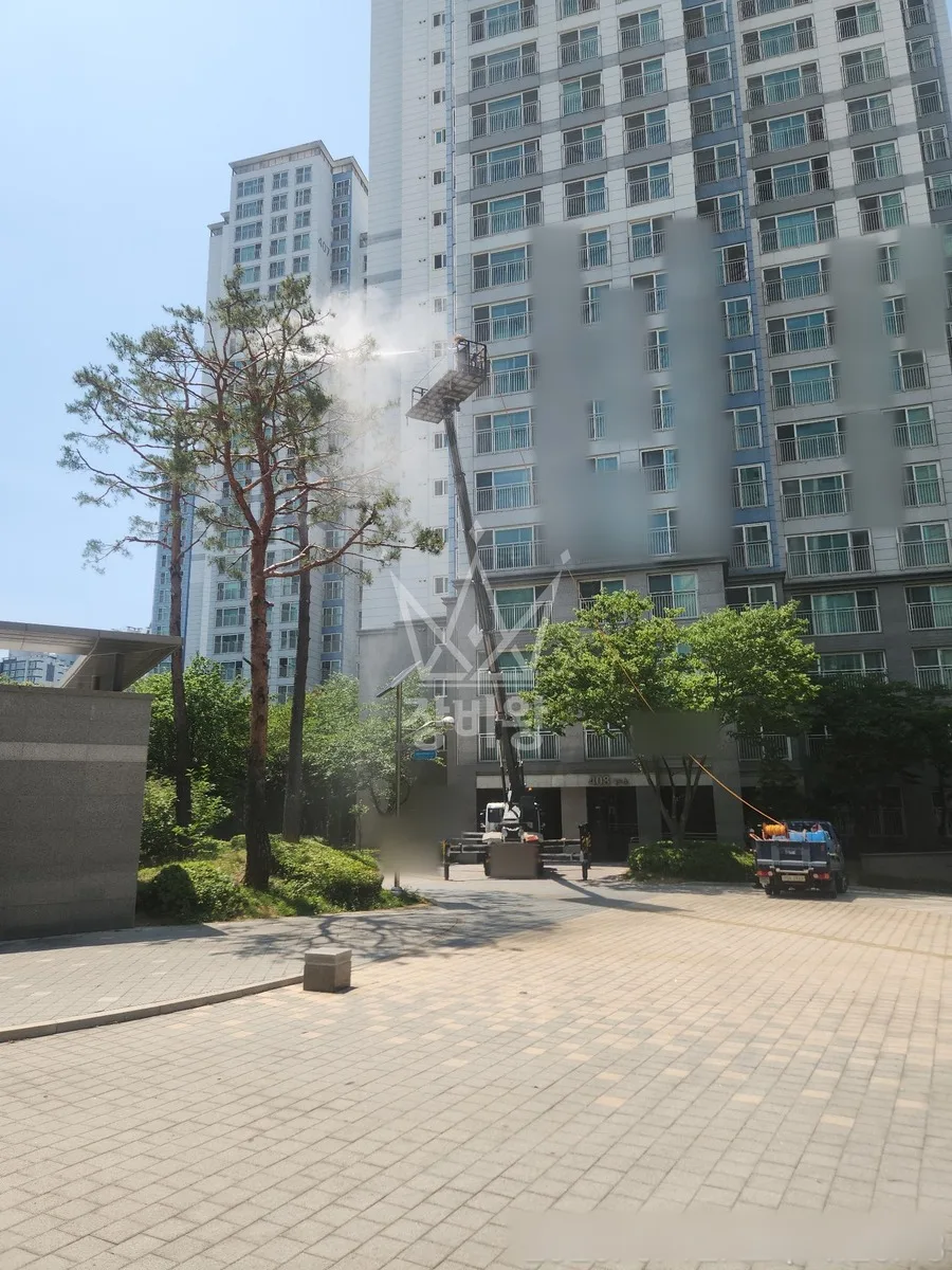 경기 성남시수정구 스카이차 간판 작업 현장