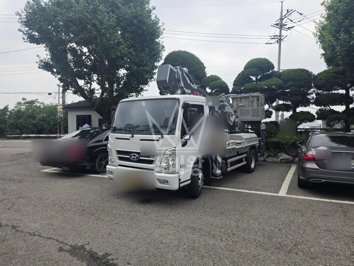 서울 용산구 남영동 스카이차 간판 작업 현장