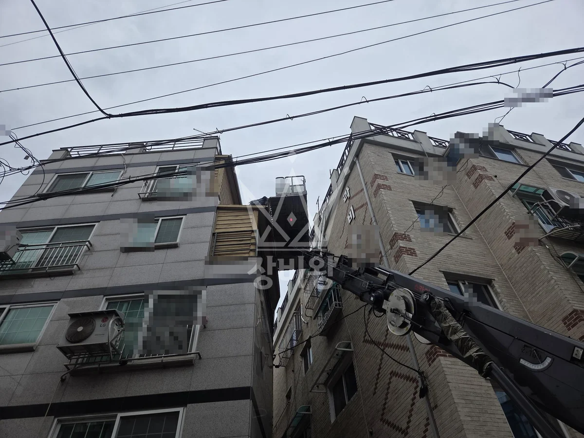 서울 강동구 스카이차 외벽 작업 작업 현장