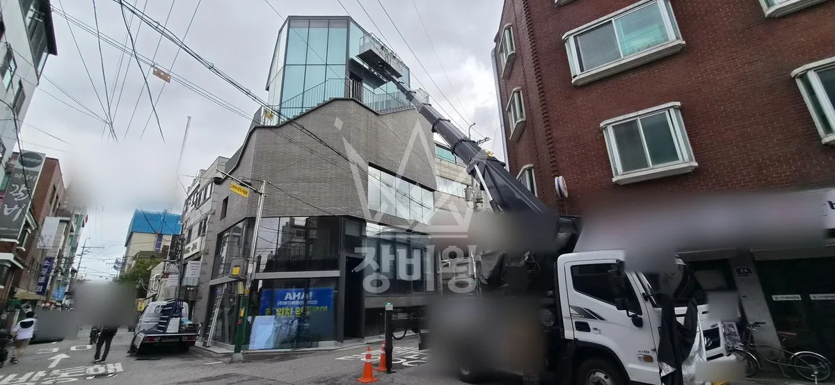 서울 마포구 마포동 스카이차 유리 작업 현장