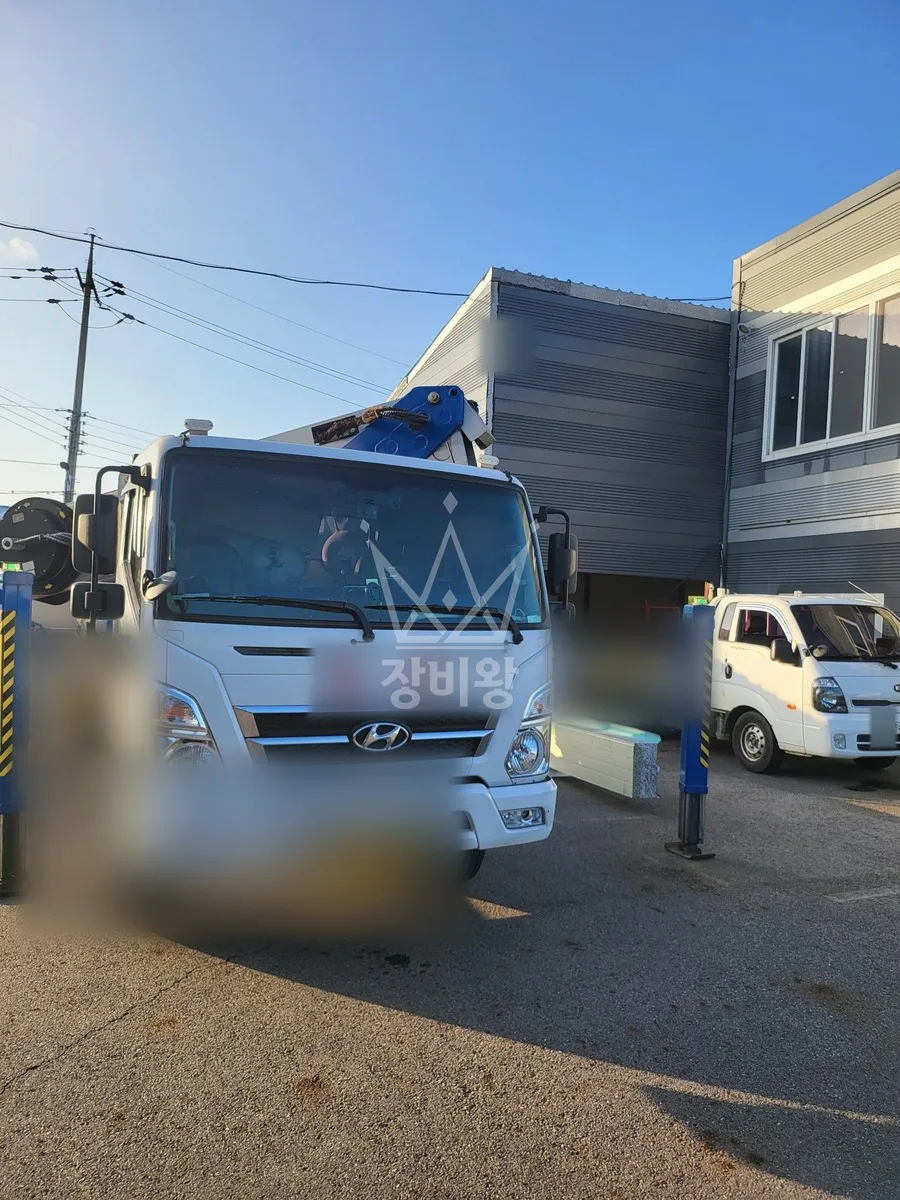 경기 연천군 미산면 마전리 스카이차 조경 작업 현장