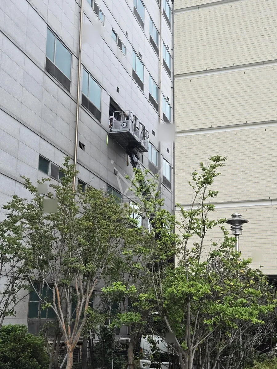 부산 강서구 스카이차 간판 작업 현장