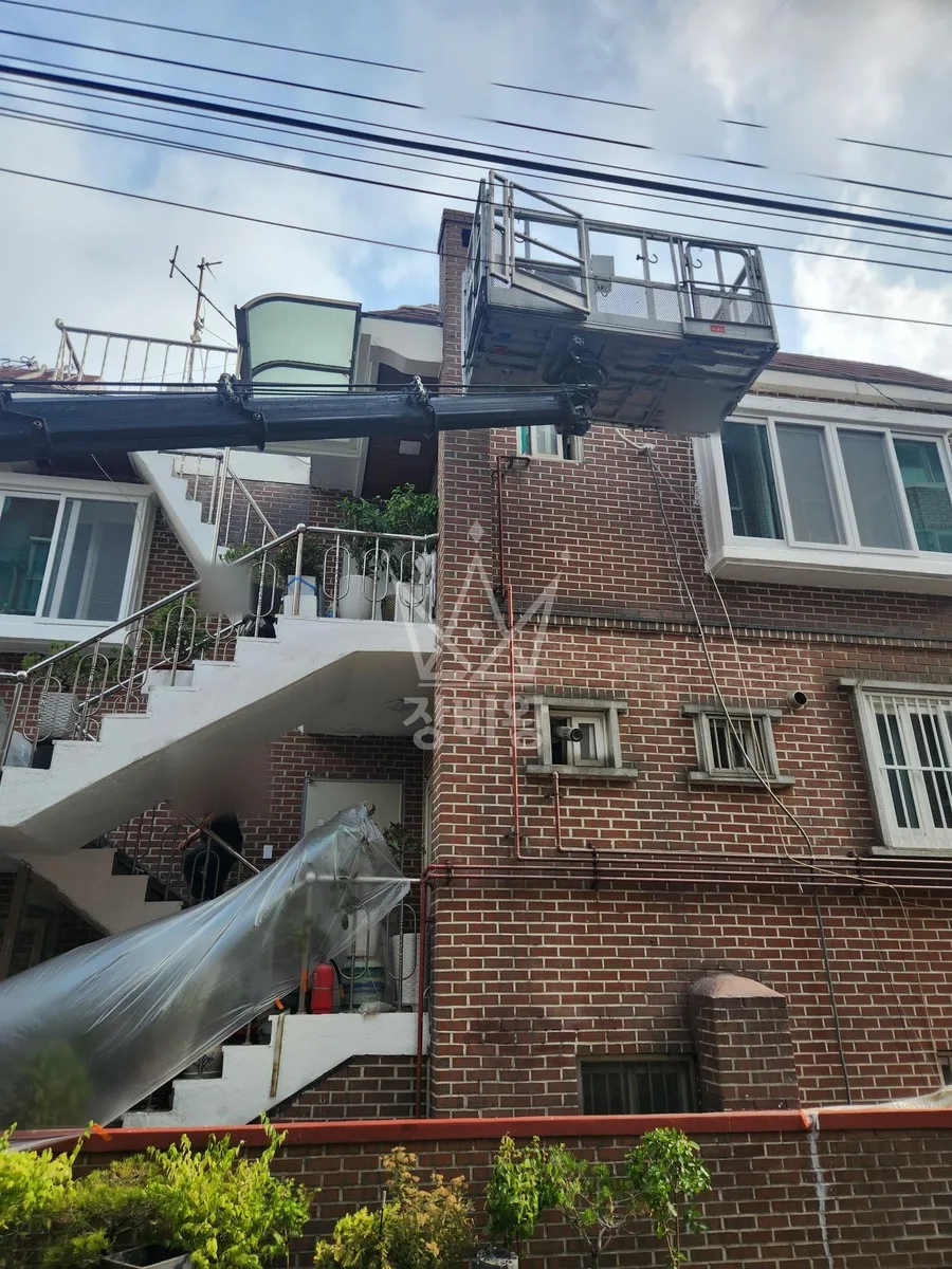 경기 수원시 스카이차 간판 작업 현장