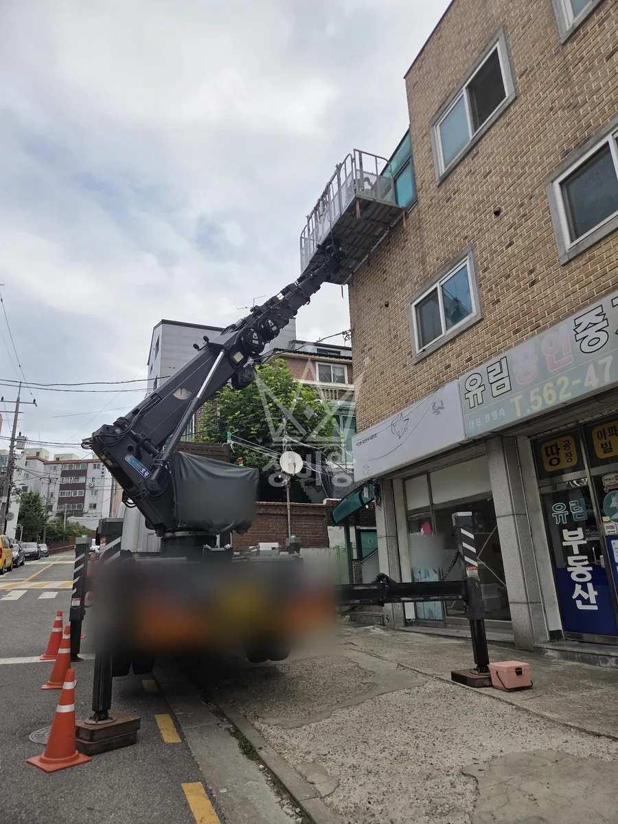 인천 옹진군 대청면 스카이차 조경 작업 현장