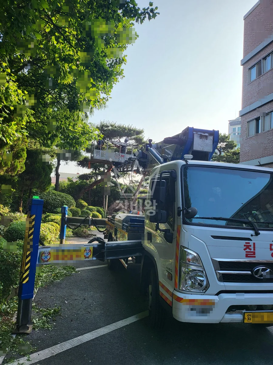 제주 제주시 조천읍 신촌리 스카이차 지붕 공사 작업 현장