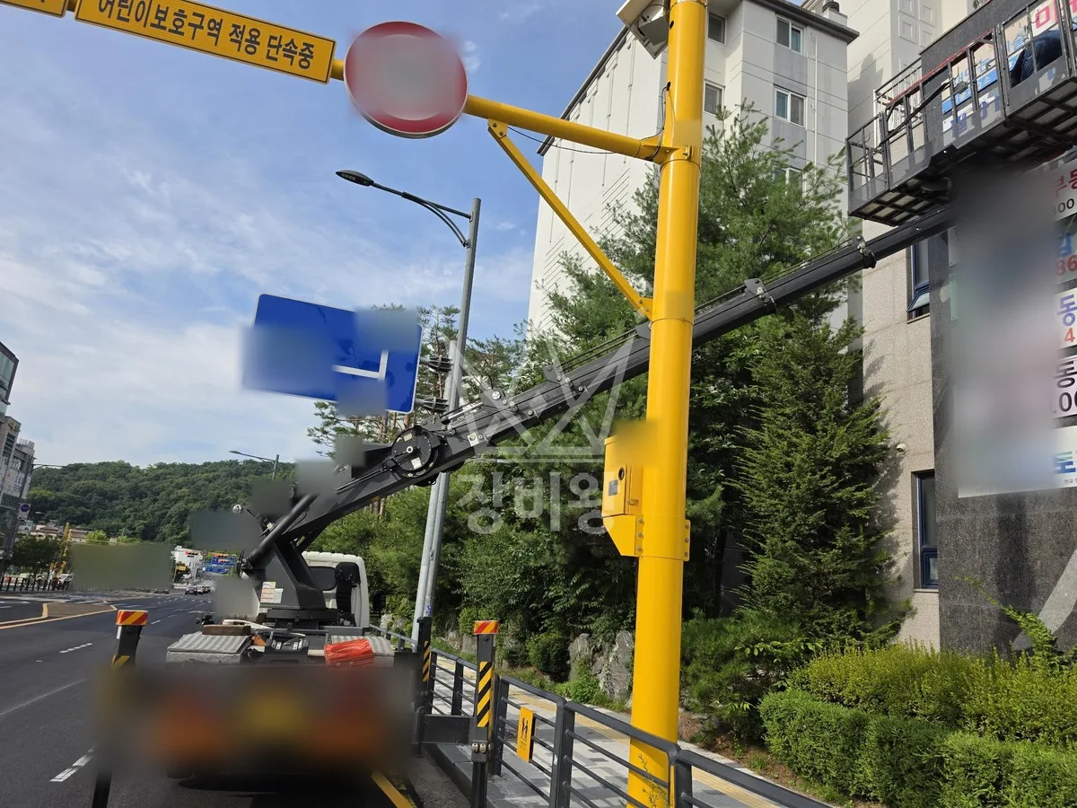 제주 제주시 한림읍 수원리 스카이차 간판 작업 현장