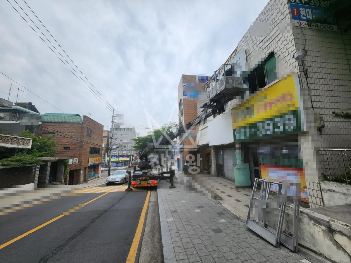 서울 성북구 삼선동5가 스카이차 유리 작업 현장