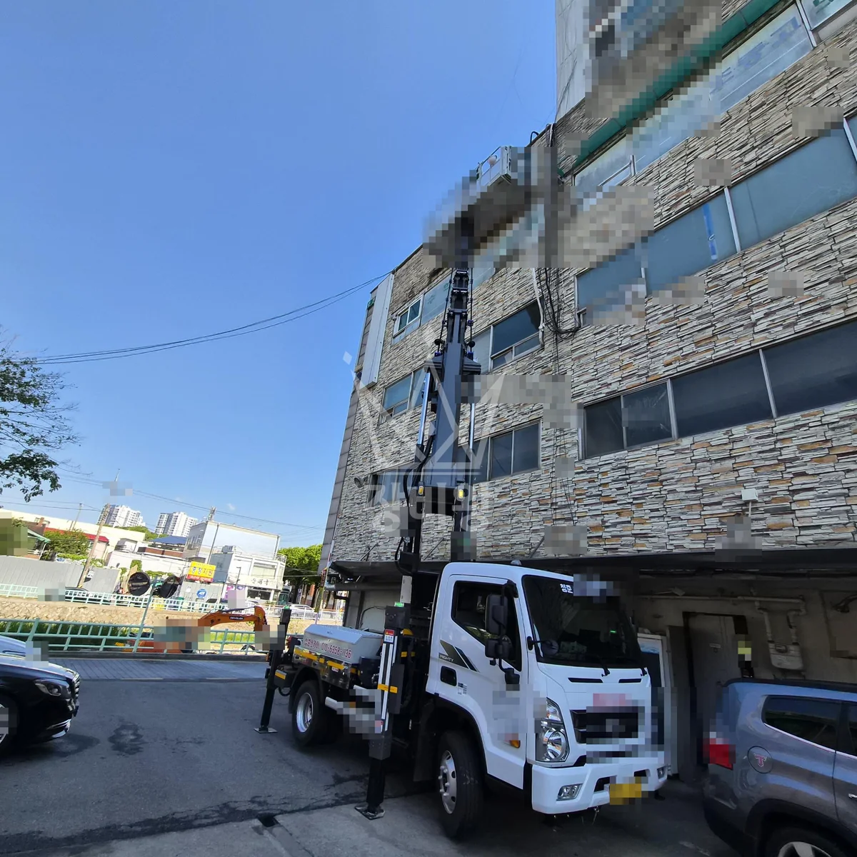 경기 화성시병점구 스카이차 에어컨 작업 현장