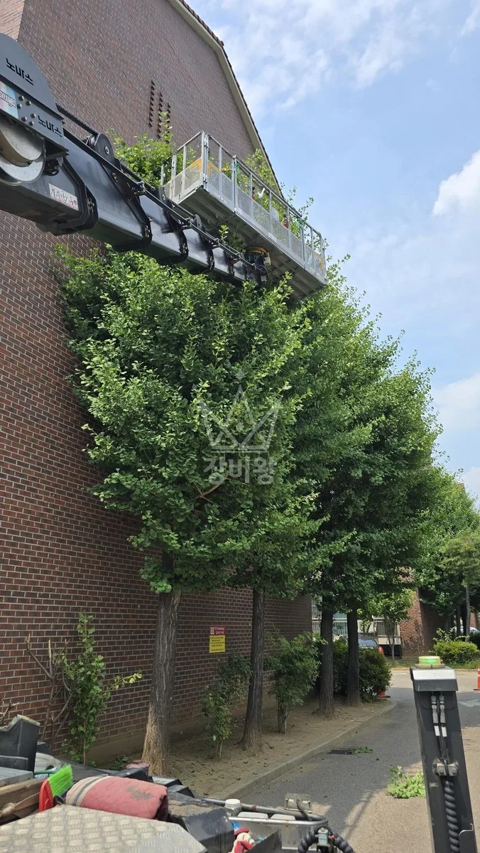 경기 화성시효행구 매송면 스카이차 간판 작업 현장
