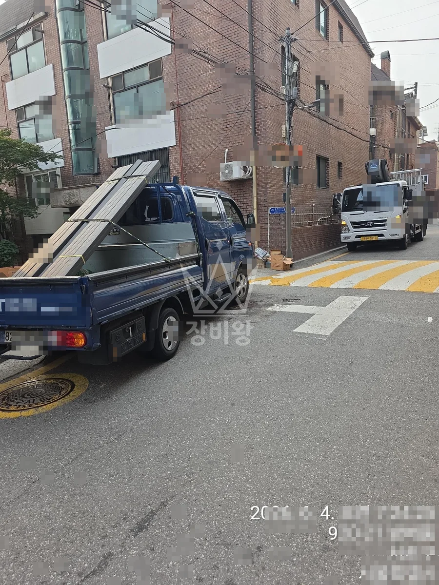 서울 서초구 반포동 스카이차 철골 작업 현장