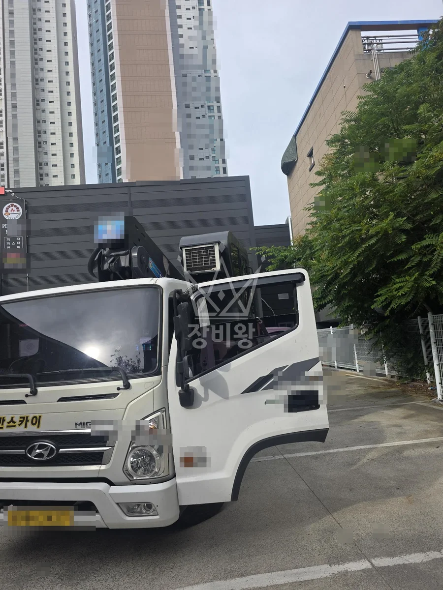 경북 울진군 스카이차 지붕 공사 작업 현장