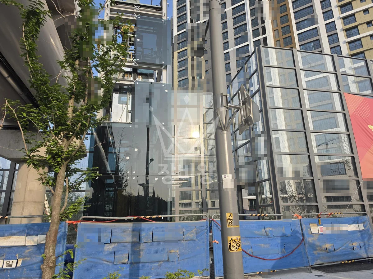 대전 유성구 덕명동 스카이차 간판 작업 현장