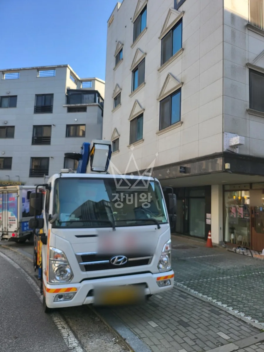 경기 부천시오정구 스카이차 철골 작업 현장