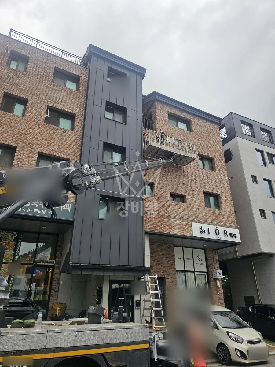 경기 안산시상록구 팔곡이동 스카이차 철골 작업 현장