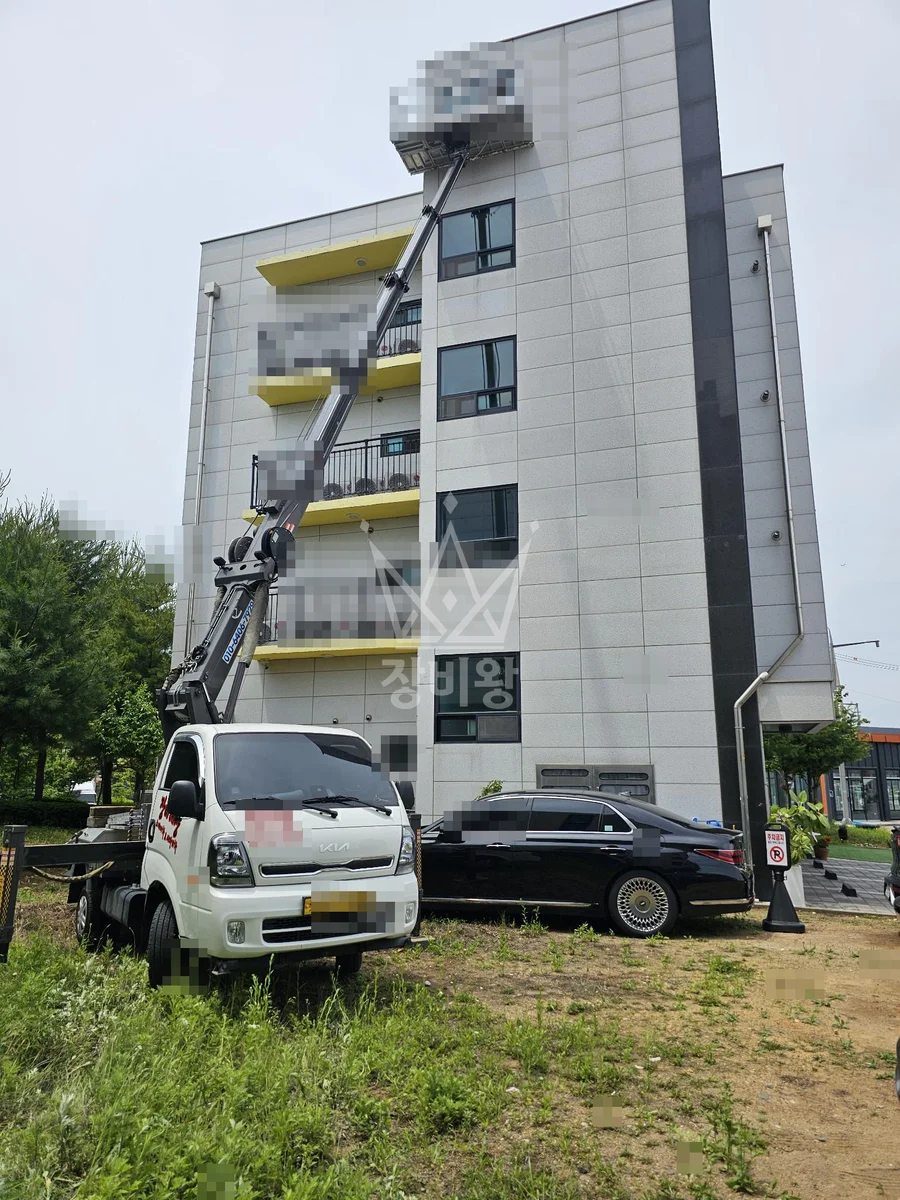 경기 김포시 하성면 시암리 스카이차 지붕 공사 작업 현장